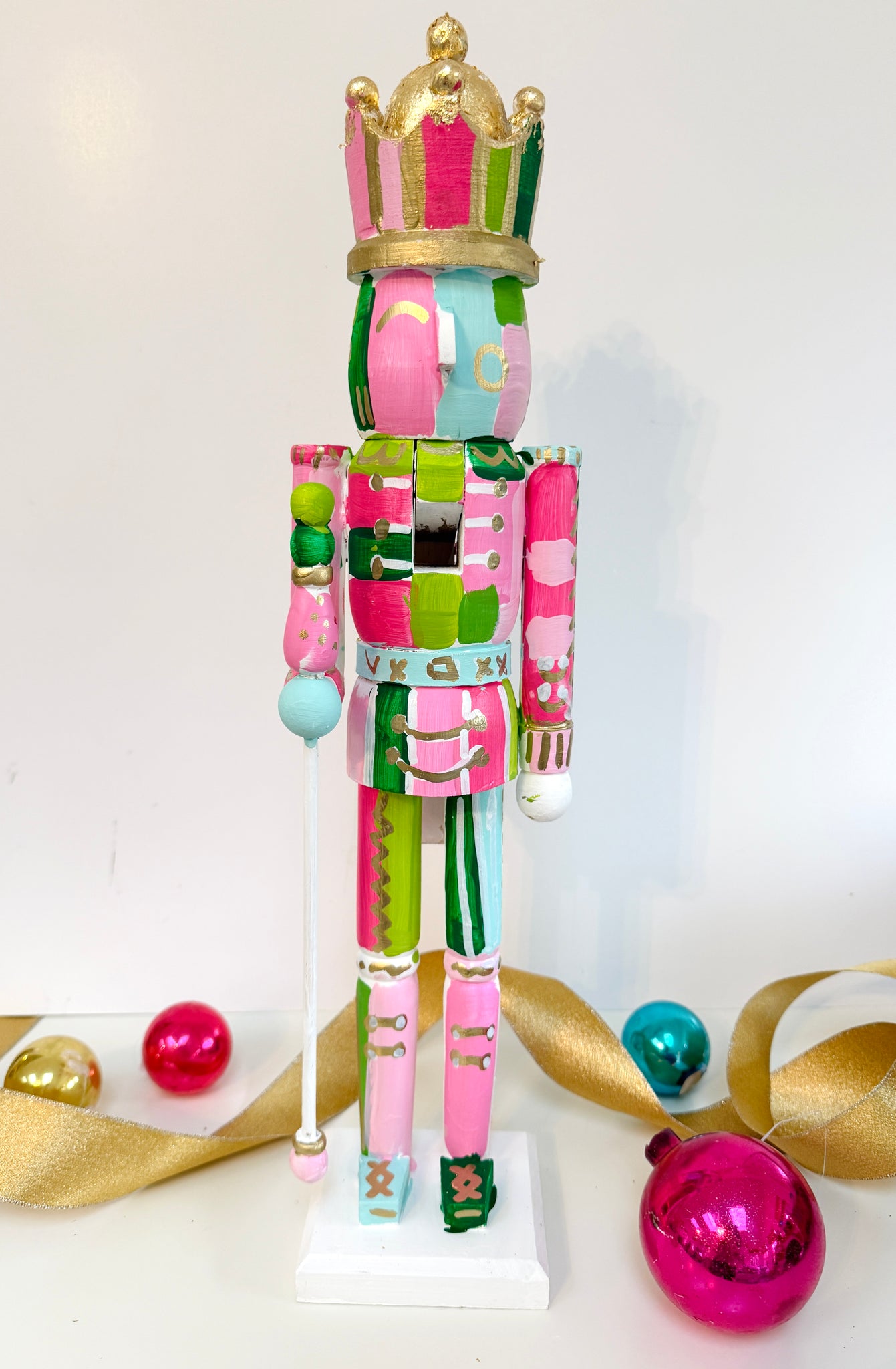 XL Nutcracker - Twinkle