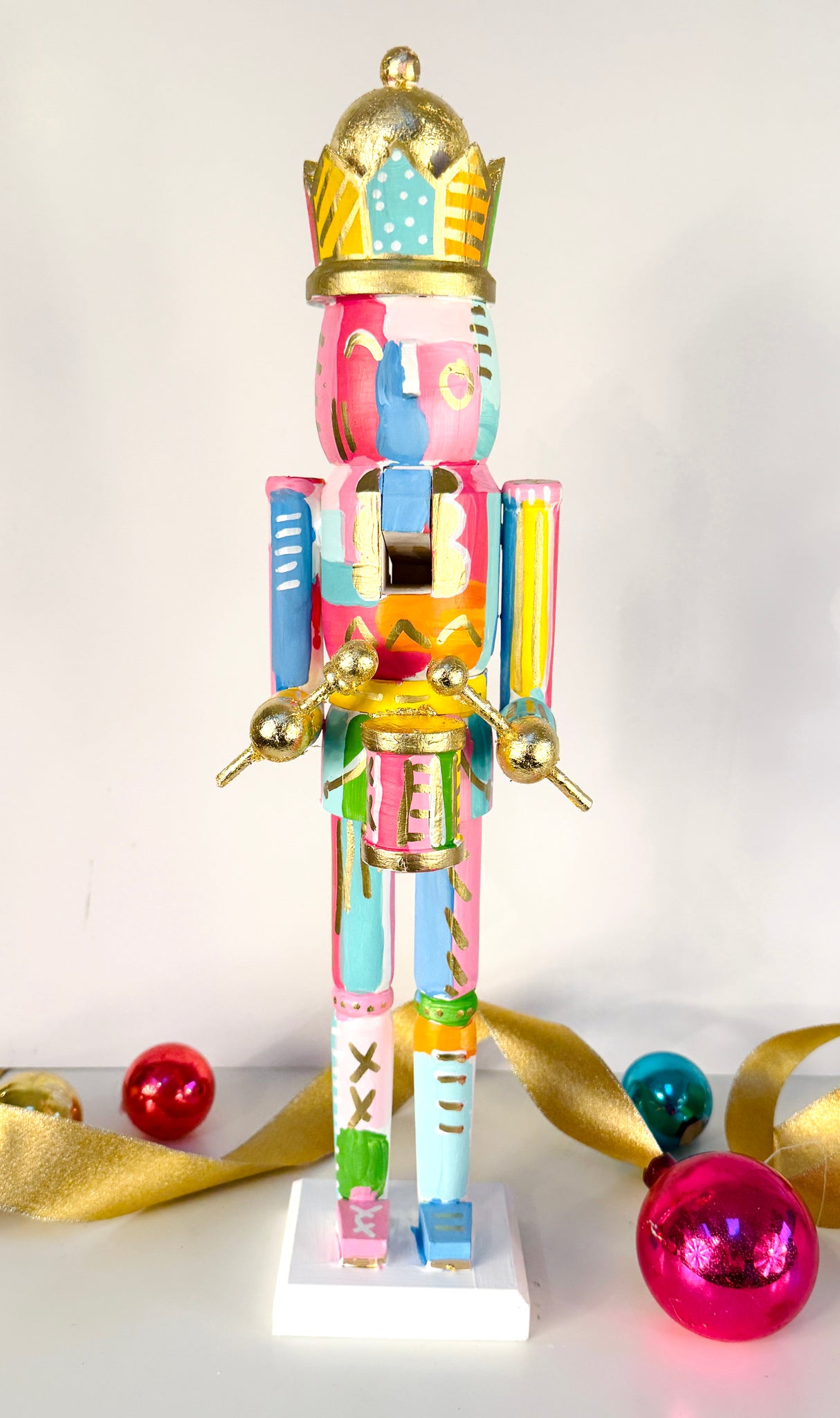 XL Nutcracker - Bright