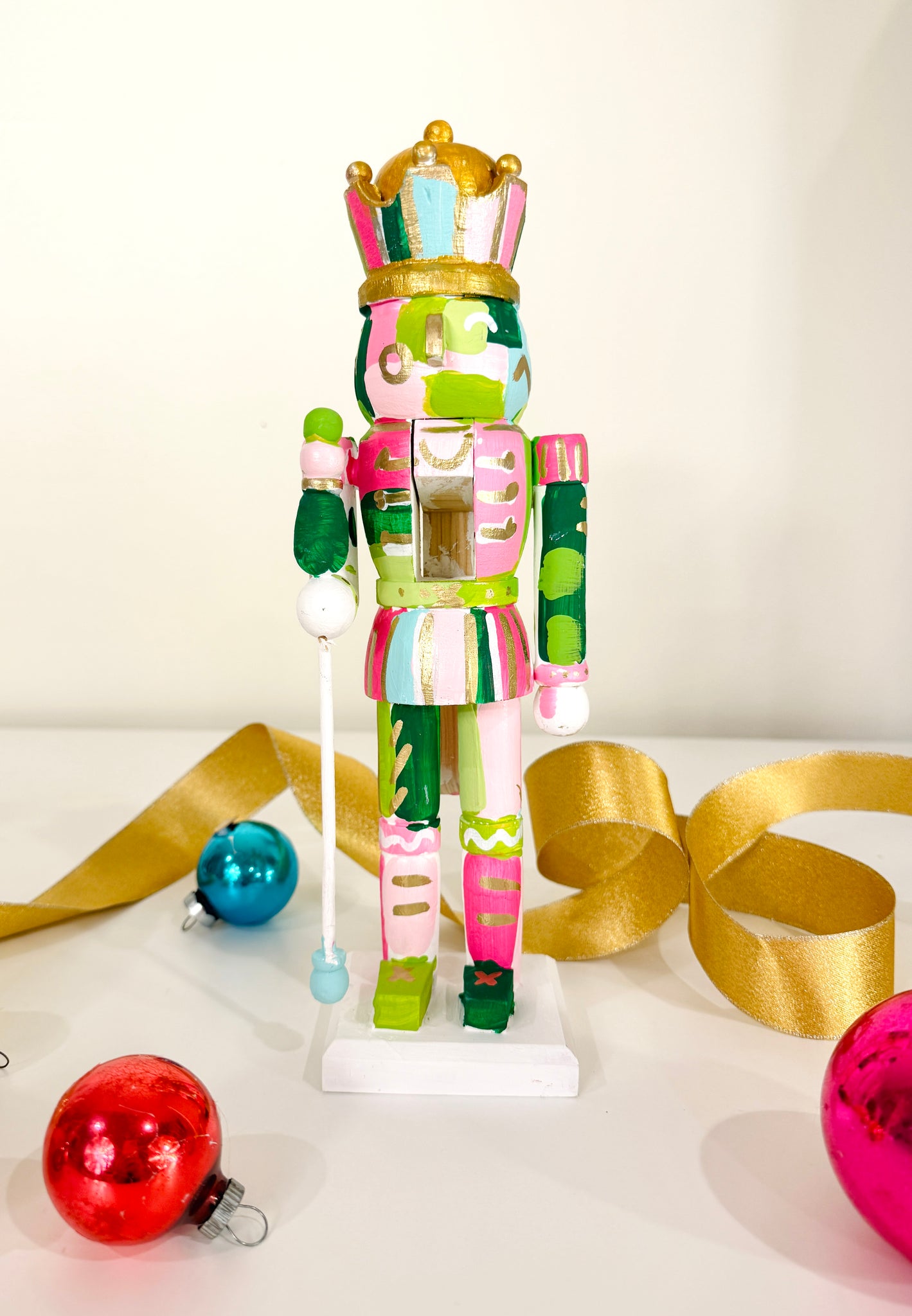 Medium Nutcracker - Jingle Bell